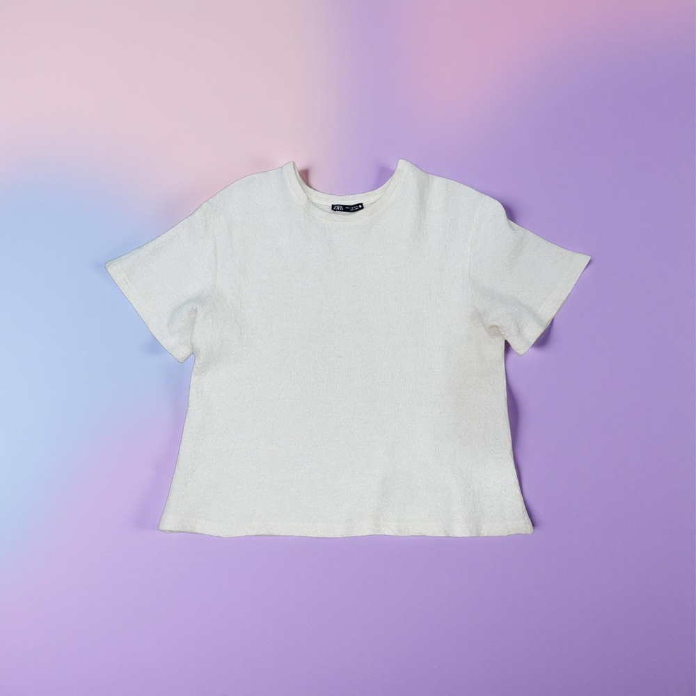 Women's Cream Knit T-Shirt from ZARA - Size Medium